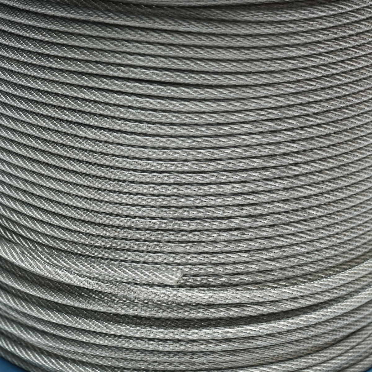 Cablu otel galvanizat cu invelis PVC 4mm, fire 6x7+FC, sarcina maxima 539Kg, greutate 8.08Kg, 200m/rola - imagine 2