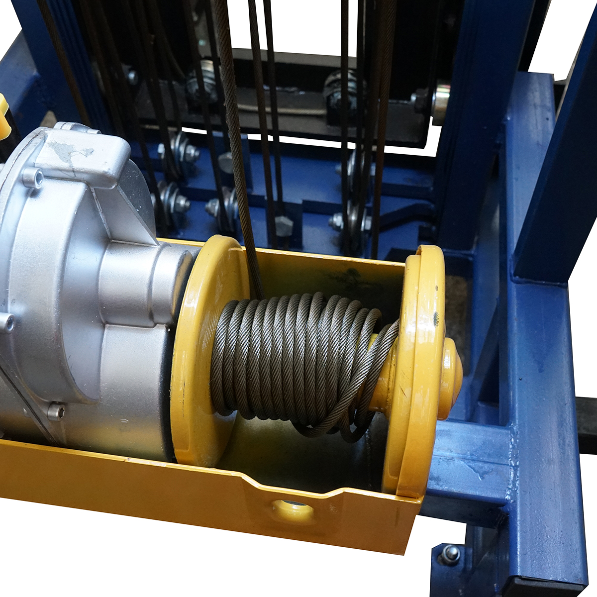 Lift electric pentru materiale constructii inaltime max 4m, 300Kg cu telecomanda - imagine 10