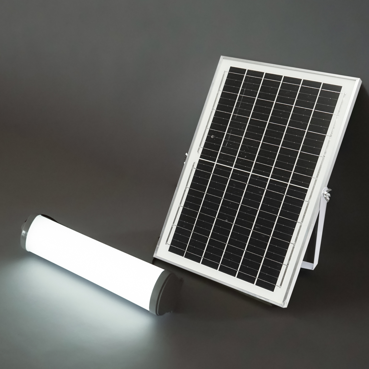 Lampa LED 150W, 6500K cu panou solar policristalin, telecomanda si acumulator 3600mAh IP20 Breckner Germany