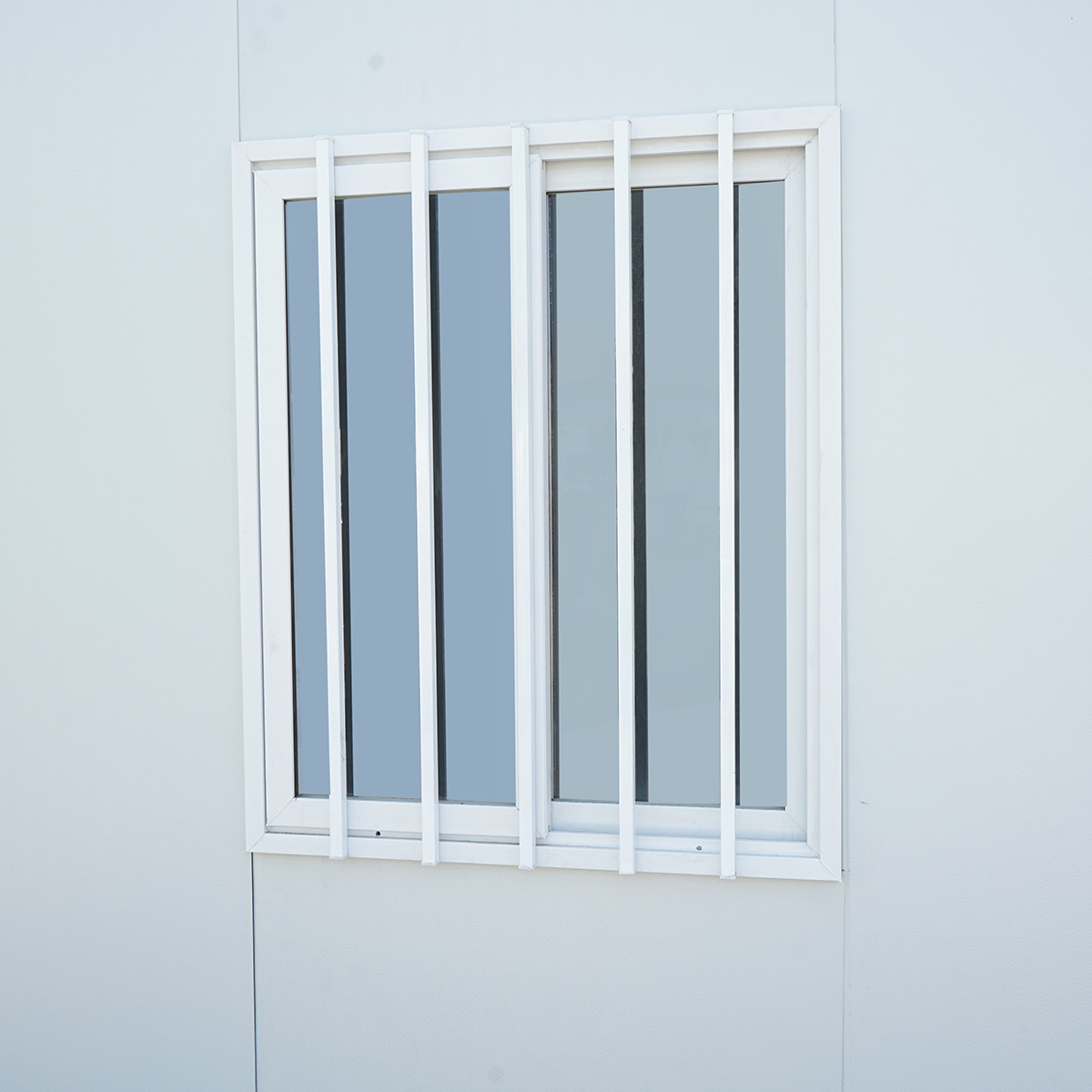 Container tip casa 600x300x290cm cu geam dublu, usa simpla si instalatie electrica - imagine 14