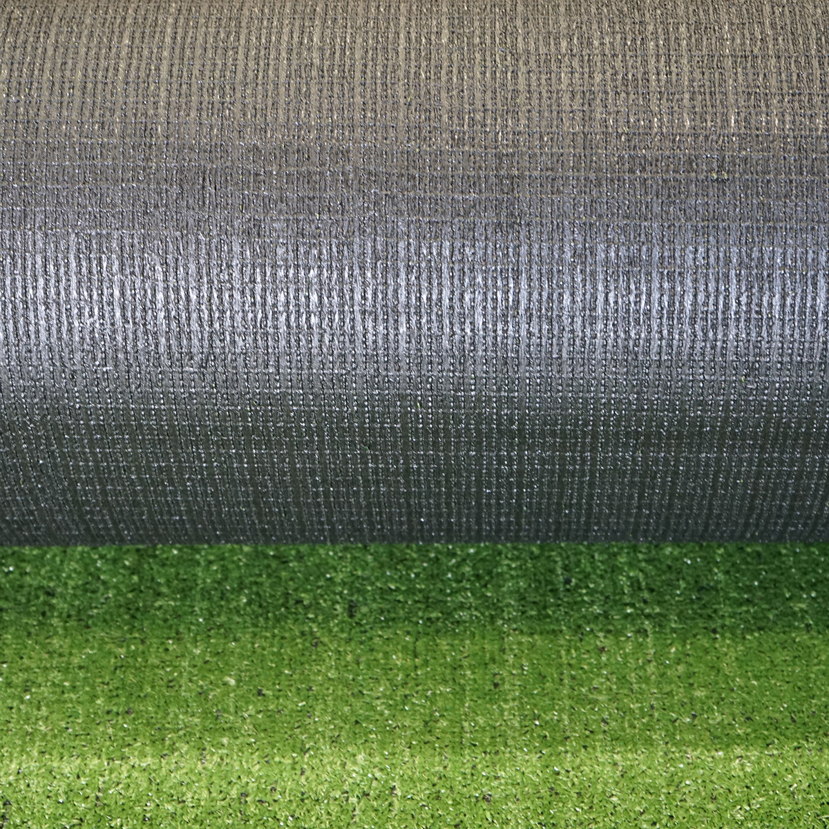 Covor gazon iarba artificiala verde 2mx30m, fir 7mm, 2 straturi PP si plasa PU - imagine 4