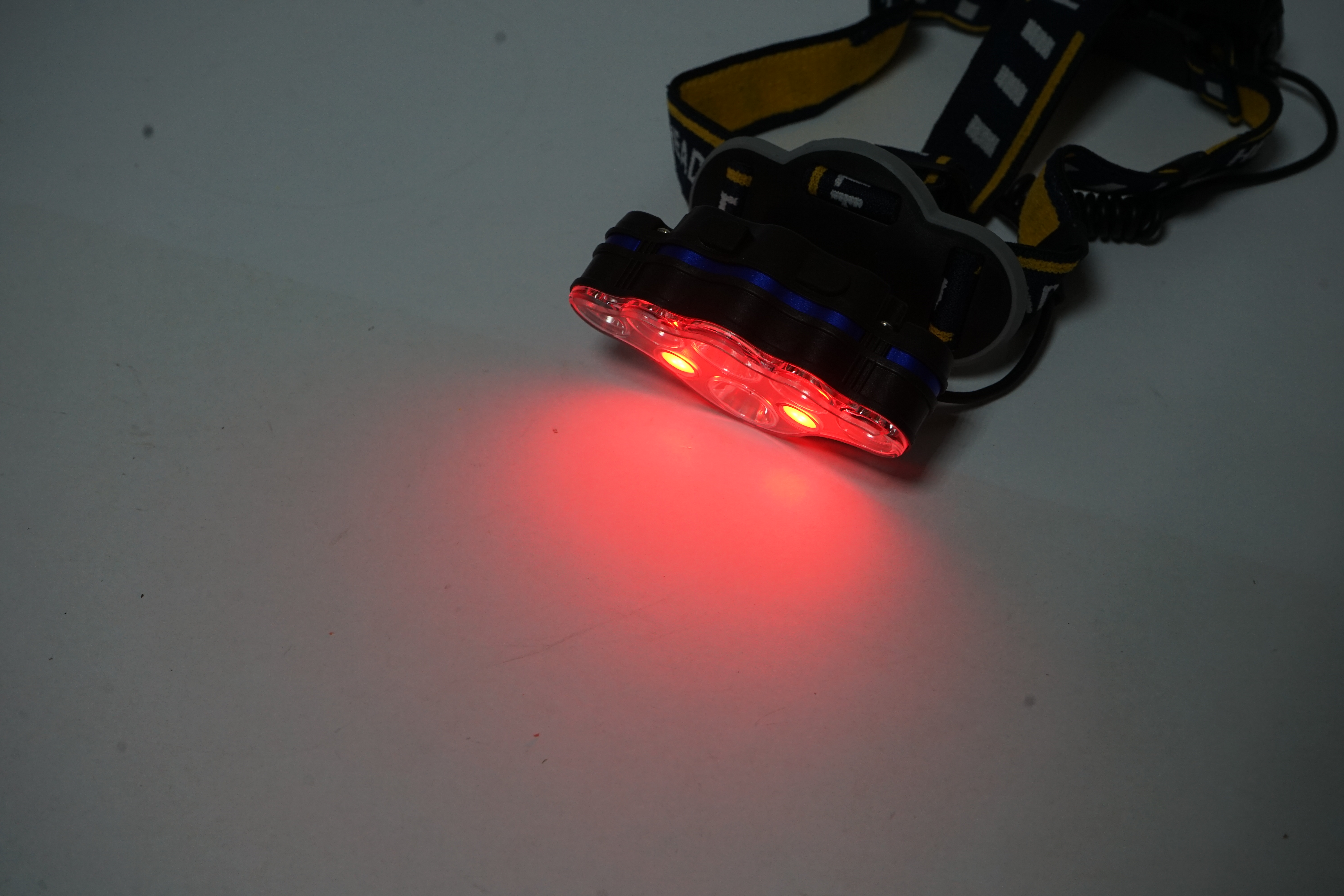 Lanterna frontala de cap cu 8 LED-uri, 3 moduri iluminare, baterie 2200mAh reincarcabila USB Crownman - imagine 7