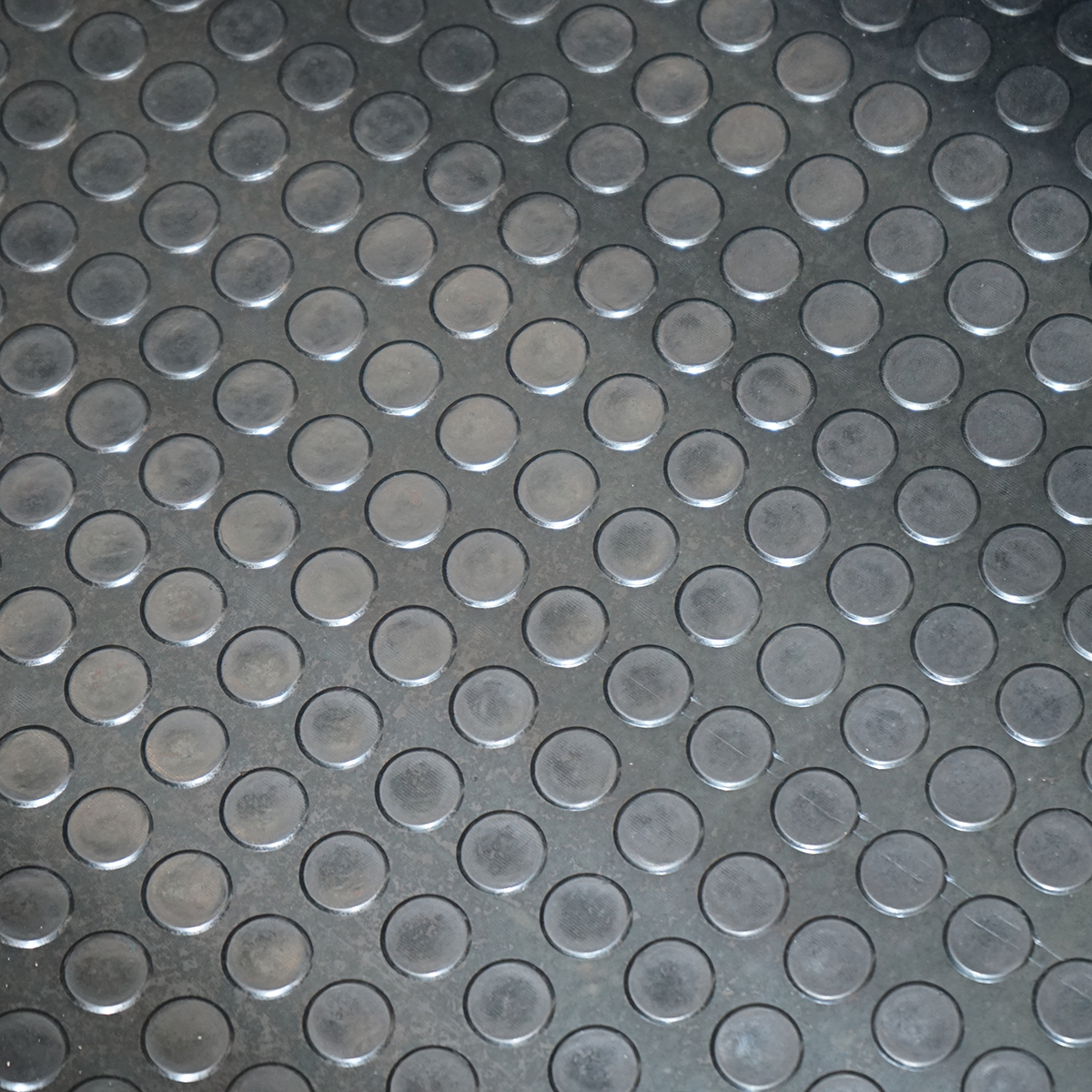 Covor cauciuc SBR+NR fara insertie textila si cu striatie 5x1200x10000mm L=10m; l=1,2m; G=5mm - imagine 4