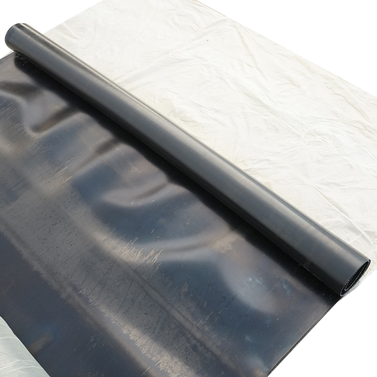 Covor cauciuc SBR+NR cu insertie textila si fara striatie LIS 5x1200x10000mm L=10m; l=1,2m; G=5mm - imagine 3