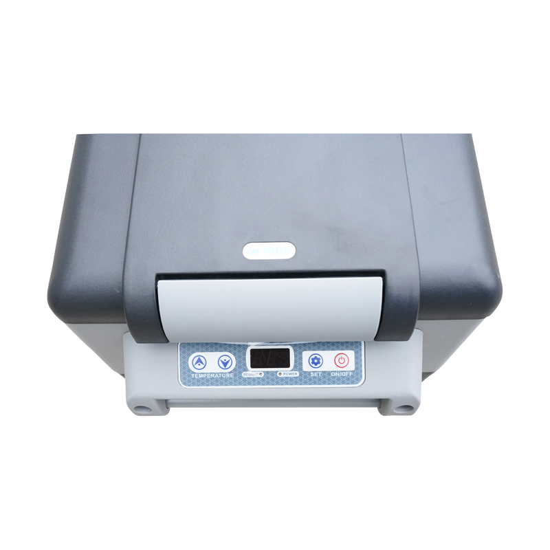 Frigider auto 42L 12-24V 45W cu compresor 680x345x460mm 13,5Kg min -18 max +10 Breckner Germany - imagine 5
