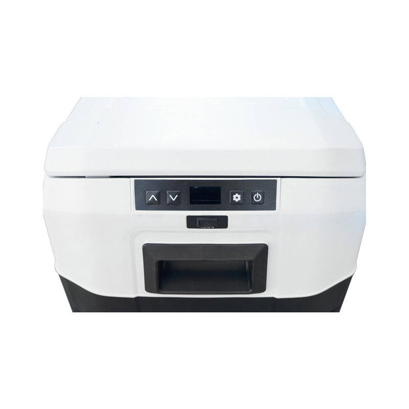 Frigider auto 40L 12-24V 55W cu compresor 645x370x470mm min -20 max +10 Breckner Germany - imagine 6