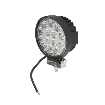 Lampa cu 14 LED-uri 10-30V 42W unghi radiere 30 de grade tip spot 114x114x61mm Breckner Germany - imagine 2