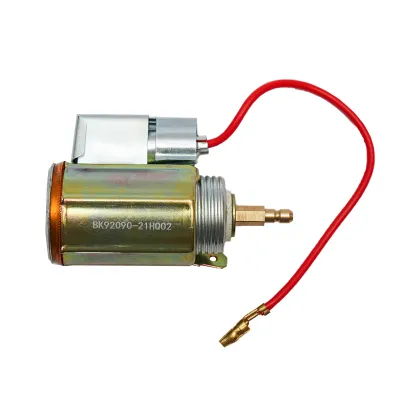 Priza bricheta auto universala 12, fi26 cu lumina integrata galbena Breckner Germany - imagine 3
