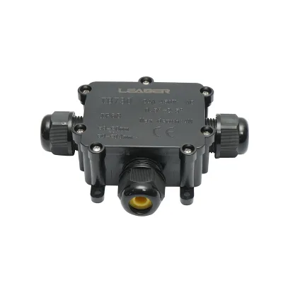 Doza etansa cu presetupe 24A, 450V AC, 3 cai 3-14mm IP68 Leader
