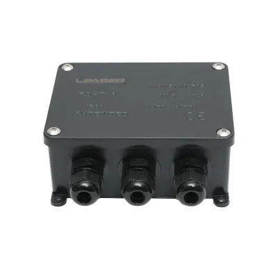 Doza etansa cu presetupe 41A, 450V AC, 4 cai 4-12mm IP68 Leader