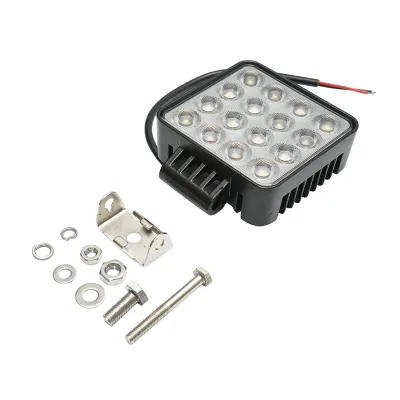 Proiector LED patrat tip flood 12-48V, 48W, 3000K carcasa aluminiu 110x110x45mm - imagine 2