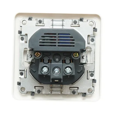 Priza schuko alba incastrata 220V, 16A, 2xUSB 5V 2.1A, PC 80x80mm - imagine 3