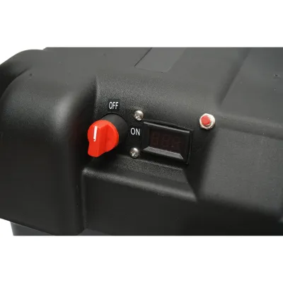 Cutie baterie auto cu voltmetru 12V, intrerupator alimentare 100A, siguranta 30A, priza bricheta, afisaj LCD, 2xUSB 360x180x235mm - imagine 8