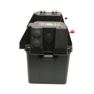 Cutie baterie auto 12V cu voltmetru DC 6-36V, afisaj LCD, intrerupator cirucit 16A, siguranta 30A, 2 prize bricheta, 2xUSB 340x195x200mm - imagine 3