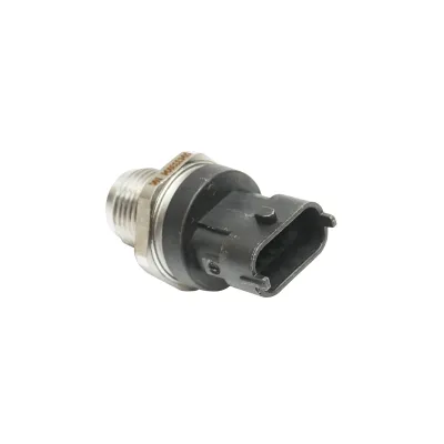 Senzor presiune combustibil pentru Case IH, New Holland, Massey Ferguson, Fendt cod OEM 837079434, 837079599, V837079434, V837079599, 2854542, 504333094, 5522231414 - imagine 3