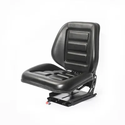 Scaun universal negru cu reglaj pentru tractor UTB U-650, U-445, Fiat, Case