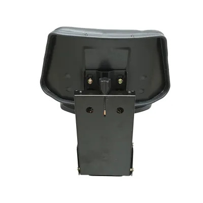 Scaun universal negru cu reglaj triplu si amortizor pentru tractor U-445 - imagine 3