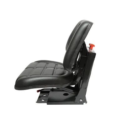 Scaun universal negru cu reglaj triplu si amortizor pentru tractor U-445 - imagine 3