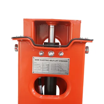 Transpalet semi-electric 500kg cu autoincarcare, baterie Li-ion 12V, 33Ah, inaltime ridicare 1300mm - imagine 11