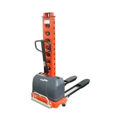 Transpalet semi-electric 500kg cu autoincarcare, baterie Li-ion 12V, 33Ah, inaltime ridicare 1300mm - imagine 6