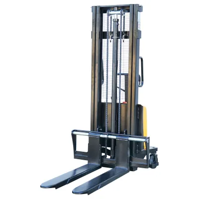 Transpalet semi-electric cu sarcina maxima 1.5T, inaltime ridicare 3000mm, furci 1150mm Breckner Germany