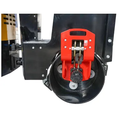 Cilindru compactor 1500kg cu tamburi 900mm si motor diesel Kubota D1105, 25CP, pornire electrica - imagine 7