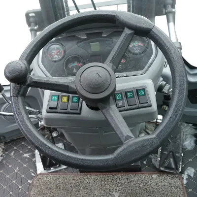 Motostivuitor 3.5T 4x4 OFF ROAD, motor diesel 57CP (42KW), inaltime ridicare 3m, roti 23.5/70-16 - imagine 12