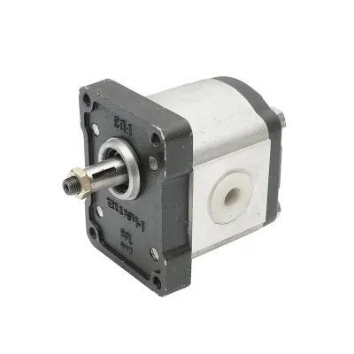 Pompa hidraulica H13 model cu filet din kit servodirectie UTB U-445