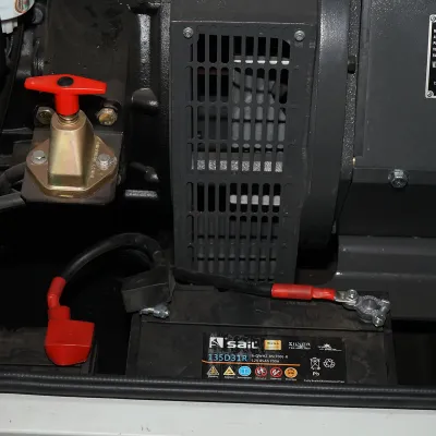 Generator electric trifazat 225KVA, 230/400V cu motor diesel Ricardo R6110ZLDS-176KW - imagine 7