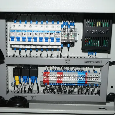 Generator electric trifazat 225KVA, 230/400V cu motor diesel Ricardo R6110ZLDS-176KW - imagine 10