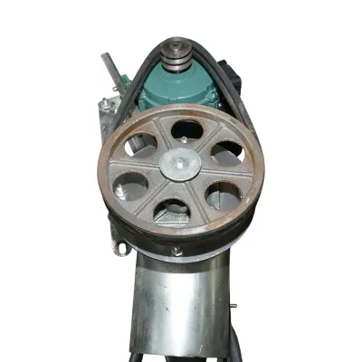 Snec transportor cereale orizontal 3m, 220V, 3kW, diametru 160mm, capacitate 10-15 T/h, cuva de alimentare si suport THOR - imagine 9
