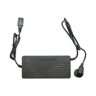 Incarcator baterie Li-ion 48V, 5A, 220V AC pentru masina electrica automata de spalat autobuze si camioane AAA548