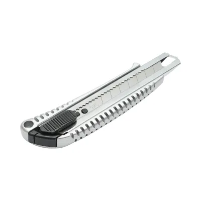 Cutit cutter profesional 18x100mm cu maner din aluminiu Crownman - imagine 3