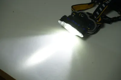 Lanterna frontala de cap cu 8 LED-uri, 3 moduri iluminare, baterie 2200mAh reincarcabila USB Crownman - imagine 9
